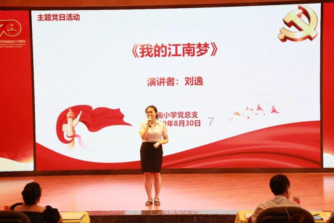 逃出昏暗的房子